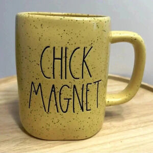 Rae Dunn Easter Yellow Speckled Chick Magnet Coffee Mug large 18oz EUC